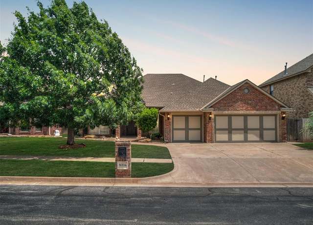 Property at 16104 Ledge Ln, Edmond, OK 73013, 3 beds, 2.5 baths