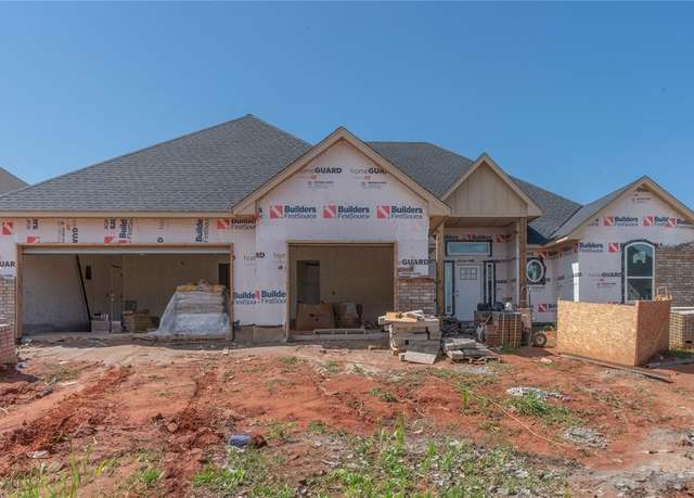 Property at 9204 SW 35th St, Oklahoma City, OK 73179, 4 beds, 2.5 baths
