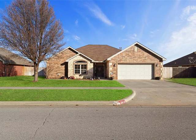 Property at 3016 Fairway Ave, Weatherford, OK 73096, 3 beds, 2 baths