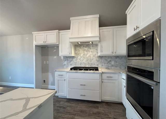 Property at 13812 Klinsman Rd, Piedmont, OK 73078, 3 beds, 2 baths