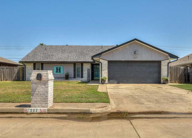 Property at 217 E Grand Teton Ct, Yukon, OK 73099, 4 beds, 2.5 baths