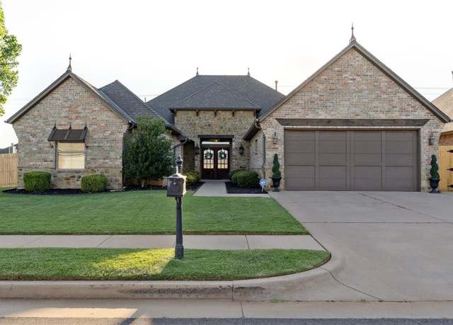 Property at 15921 James Thomas Ct, Edmond, OK 73013, 4 beds, 2.5 baths
