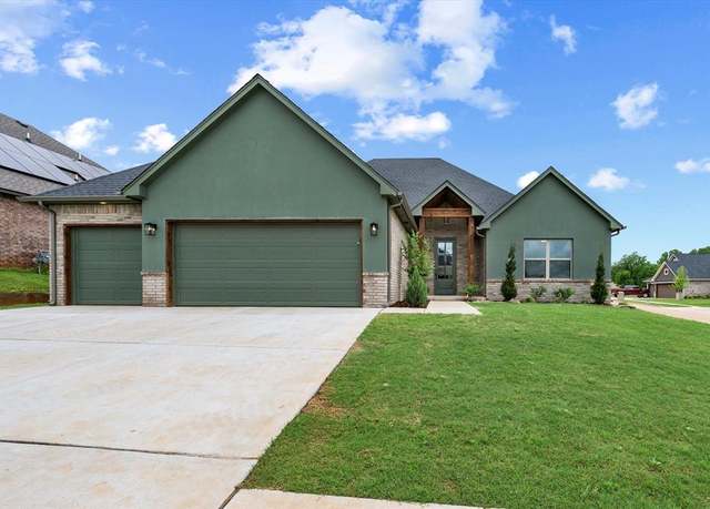 Property at 11716 NW 104 St, Yukon, OK 73099, 4 beds, 2.5 baths