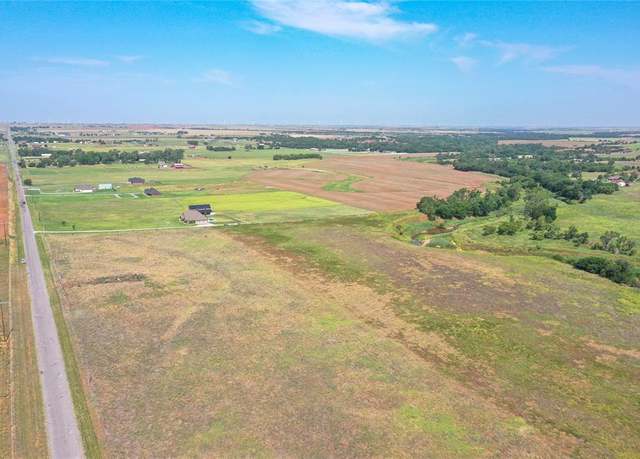 Property at 03 E Arapaho Rd, Weatherford, OK 73096