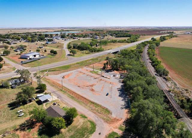 Property at 301 E Caddo St, Cordell, OK 73632