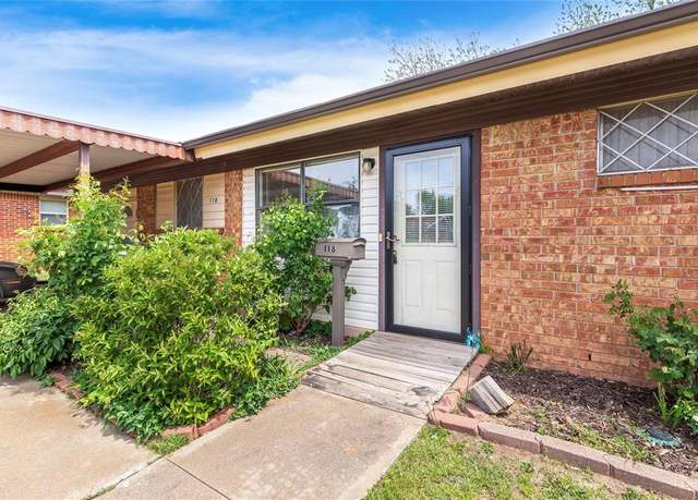 Property at 118 Platt Ln, Moore, OK 73160, 3 beds, 1.5 baths