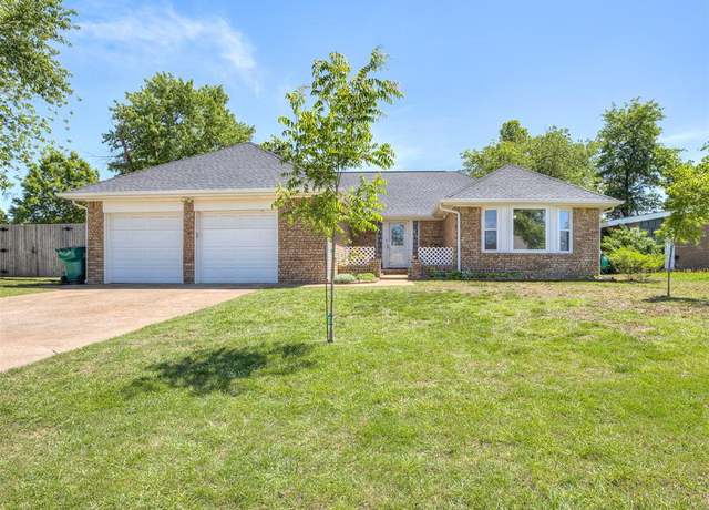 Property at 11000 NW 115th St, Yukon, OK 73099, 3 beds, 2 baths