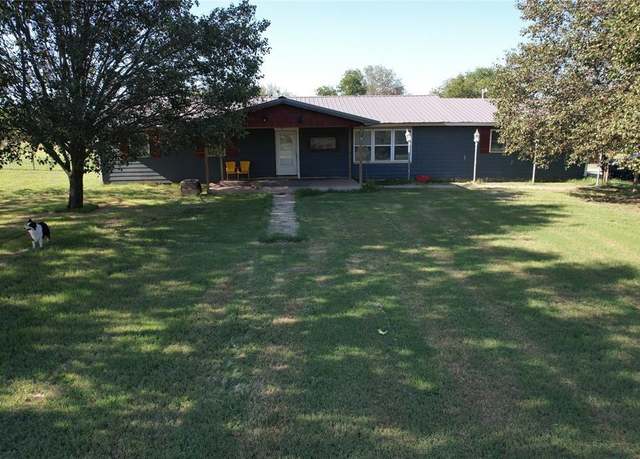 Property at 513 E Monroe St, Maud, OK 74854, 4 beds, 3 baths