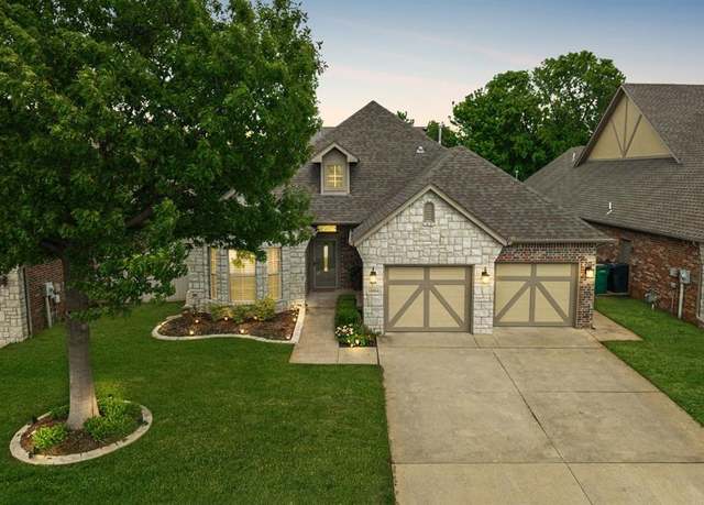 Property at 18004 Arbor Ln, Edmond, OK 73012, 3 beds, 2 baths
