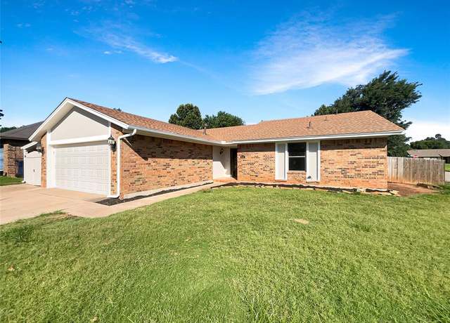 Property at 8113 Wilshire Ridge Dr, Oklahoma City, OK 73132, 3 beds, 2 baths