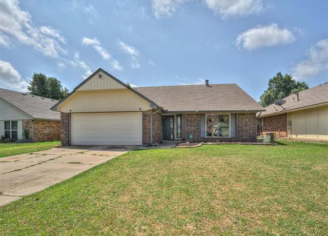 Property at 11632 SW 3rd Ter, Yukon, OK 73099, 3 beds, 2 baths