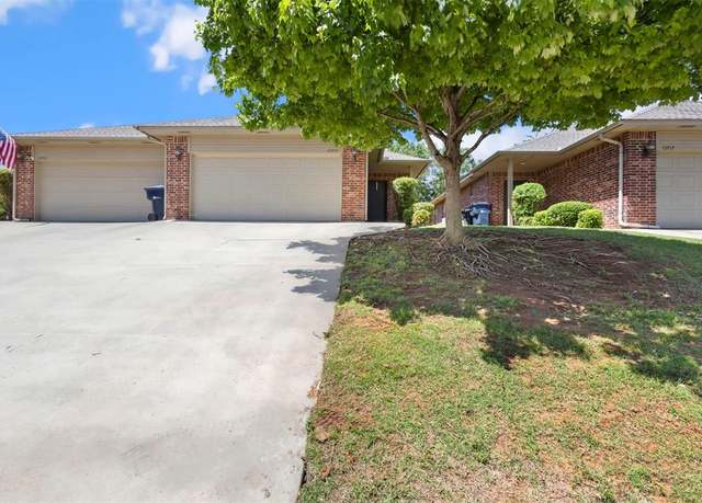 Property at 13715 Oxford Dr, Edmond, OK 73013, 3 beds, 2 baths