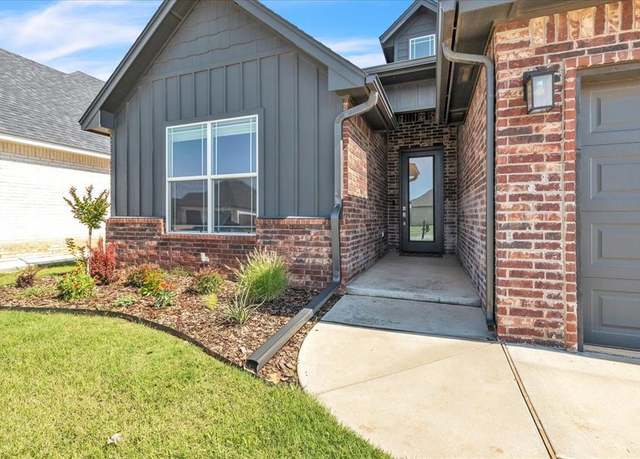 Property at 6605 NW 147th St, Oklahoma City, OK 73013, 3 beds, 2.5 baths