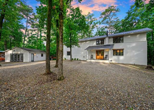 Property at 47 White Pine Rd, Broken Bow, OK 74728, 4 beds, 4.5 baths