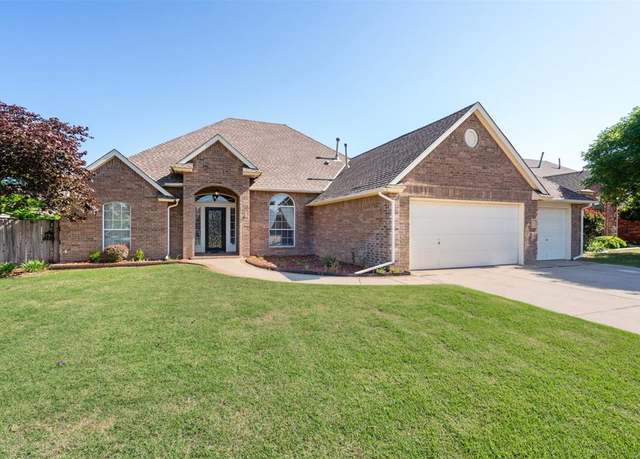 Property at 3005 Summit Hill Rd, Norman, OK 73071, 4 beds, 3 baths