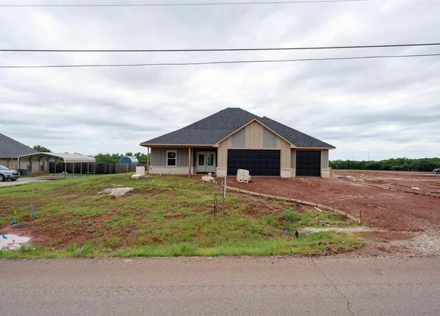 Property at 41364 Hazel Dell Rd, Shawnee, OK 74804, 3 beds, 2.5 baths