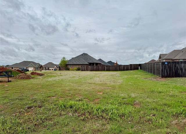 Property at 694 Isabella Dr, Blanchard, OK 73010