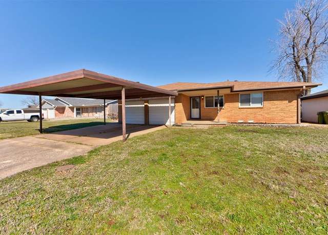 Property at 121 Larry Ave, Yukon, OK 73099, 3 beds, 1.5 baths