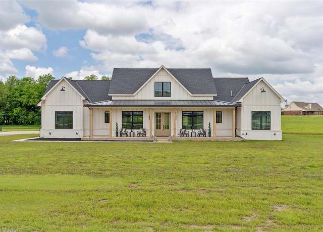 Property at 8603 Willow Creek Rd, Guthrie, OK 73044, 3 beds, 2.5 baths