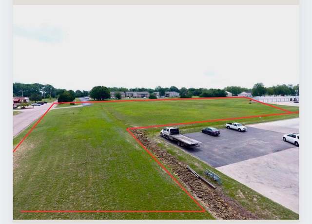 Property at 710 N Country Club Rd, Ada, OK 74820