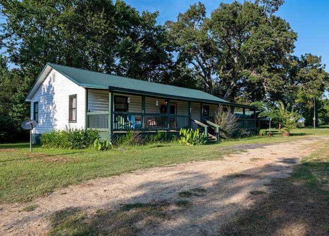 Property at 57 Grove Ln, Battiest, OK 74728, 3 beds, 1.5 baths