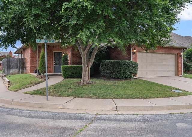 Property at 17119 Apple Tree Dr, Edmond, OK 73012, 2 beds, 2 baths