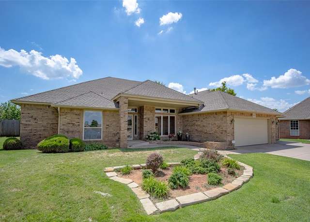 Property at 5652 NW 103rd St, Oklahoma City, OK 73162, 4 beds, 2.5 baths