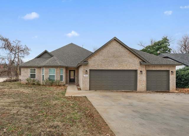 Property at 1416 Devonshire Ct, Edmond, OK 73034, 4 beds, 3 baths