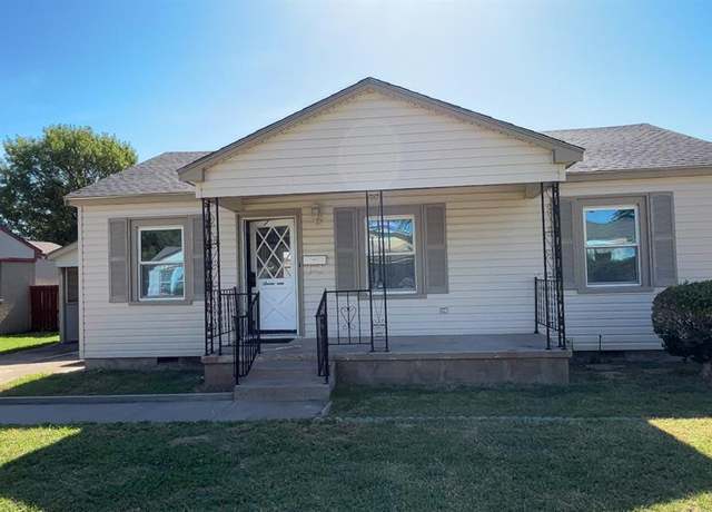 Property at 17 NW 28th St, Lawton, OK 73505, 3 beds, 2 baths
