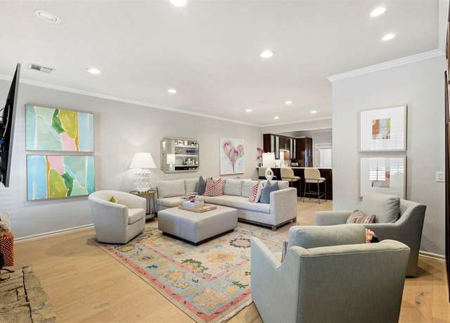 Property at 6204 Waterford Blvd #11, Oklahoma City, OK 73118, 2 beds, 2.5 baths