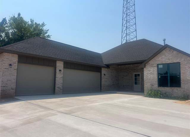 Property at 1200 Cedar Cir, Harrah, OK 73045, 3 beds, 2 baths