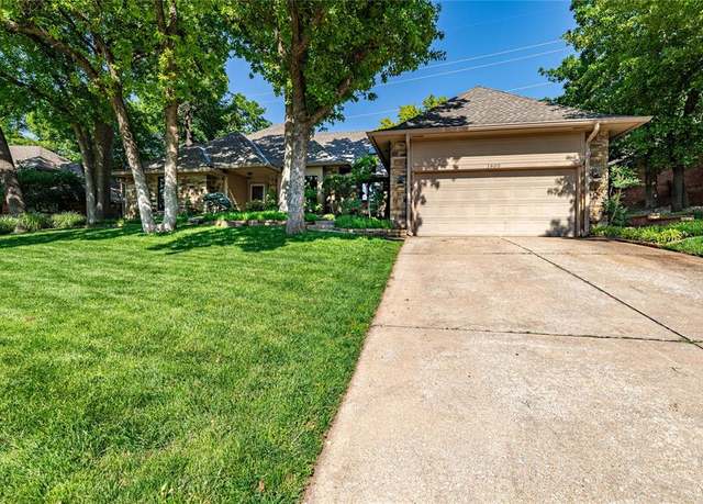 Property at 1600 Turtlecreek Rd, Edmond, OK 73013, 3 beds, 2.5 baths