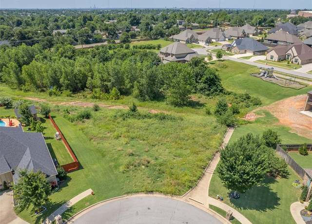 Property at 3016 Shilstone Ct, Edmond, OK 73013