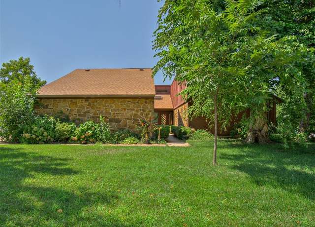 Property at 3142 Rock Ridge Pl, Oklahoma City, OK 73120, 3 beds, 2.5 baths