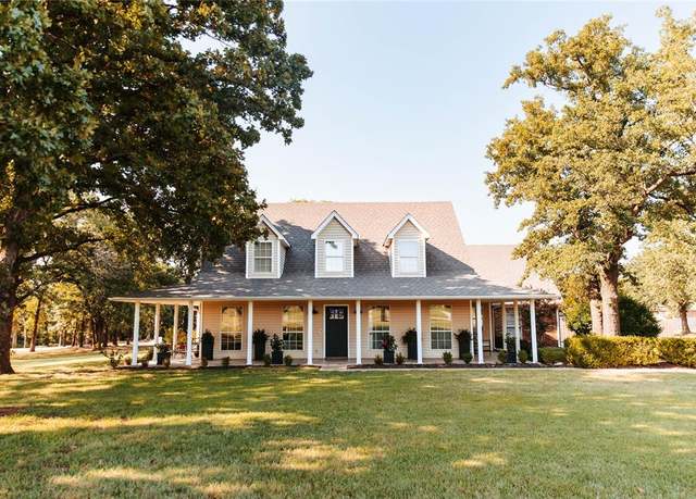 Property at 2018 Primrose Ln, Chandler, OK 74834, 4 beds, 3.5 baths