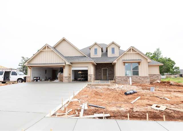Property at 1004 SE 30th St, Moore, OK 73160, 4 beds, 3.5 baths
