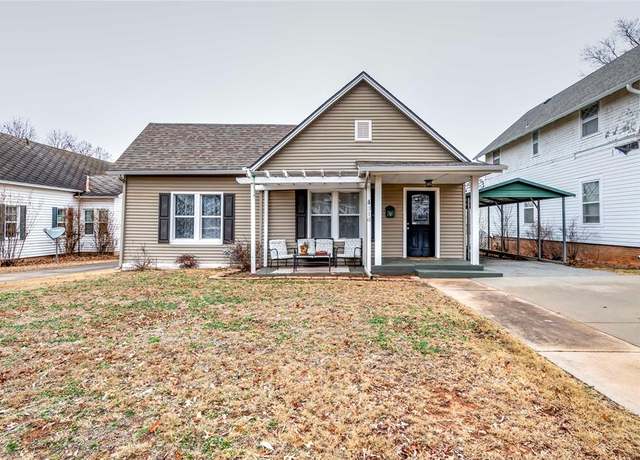 Property at 310 W 8th St, Chandler, OK 74834, 3 beds, 2 baths