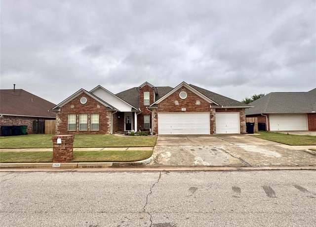 Property at 2509 Kingsley Ln, Oklahoma City, OK 73128, 4 beds, 3 baths