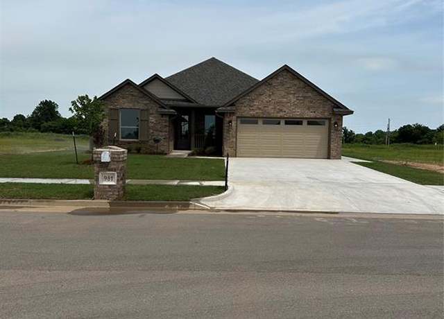 Property at 981 NW 17th St, Newcastle, OK 73065, 3 beds, 2 baths