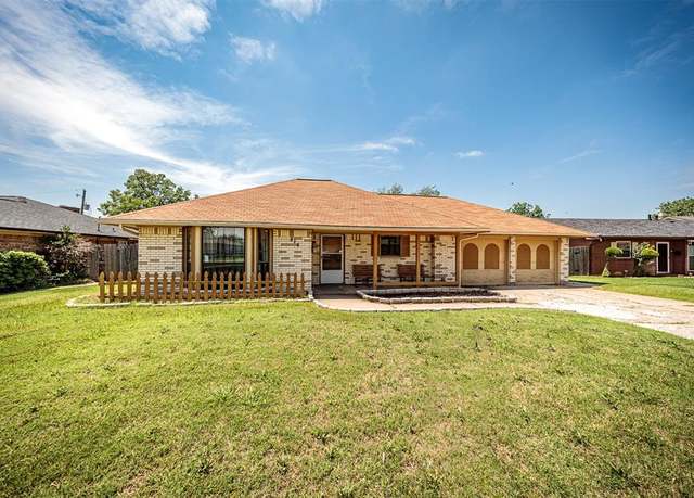 Property at 814 NW 48th St, Lawton, OK 73505, 5 beds, 2 baths