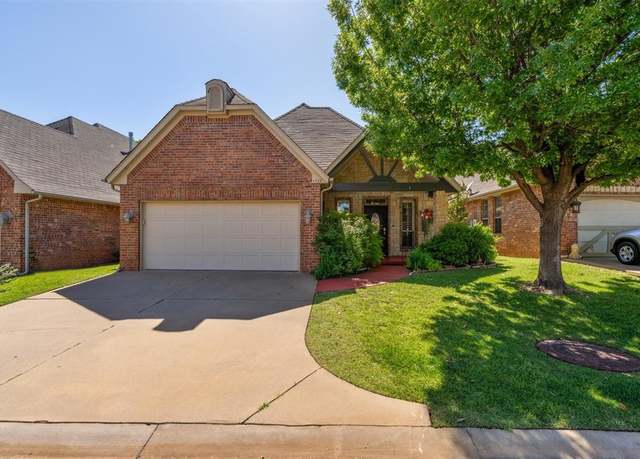 Property at 4533 Olde Village Cir, Edmond, OK 73013, 3 beds, 2 baths