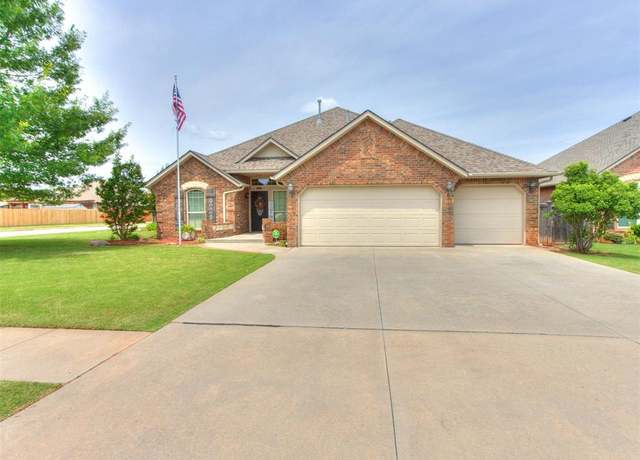 Property at 320 Summit Bnd, Norman, OK 73071, 4 beds, 2 baths