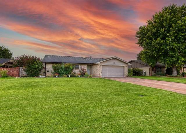 Property at 903 N Peace Ave, Elk City, OK 73644, 3 beds, 3 baths