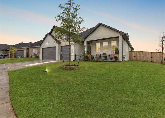 Property at 15417 Jasper Ln, Edmond, OK 73013, 3 beds, 2 baths