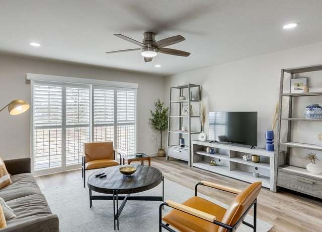 Property at 1110 Sherwood Ln #223, Nichols Hills, OK 73116, 2 beds, 2.5 baths