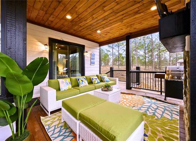 Property at 1323 Pine Seed Trl, Broken Bow, OK 74728, 3 beds, 3 baths