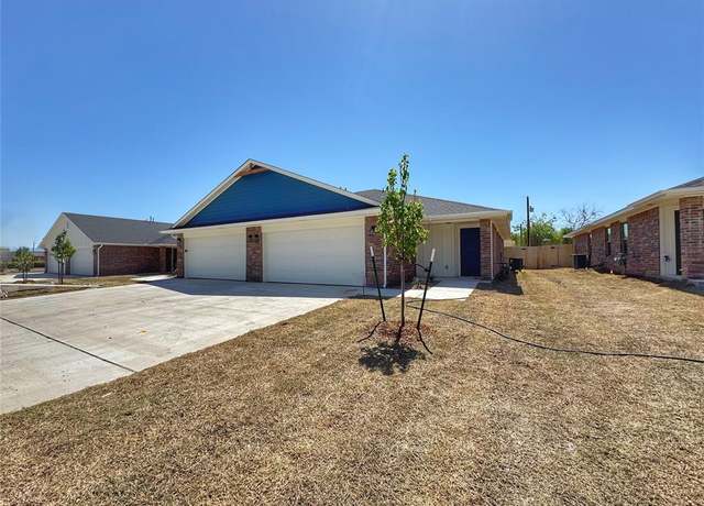 Property at 208 NW 122nd St, Oklahoma City, OK 73114, 6 beds, 4 baths