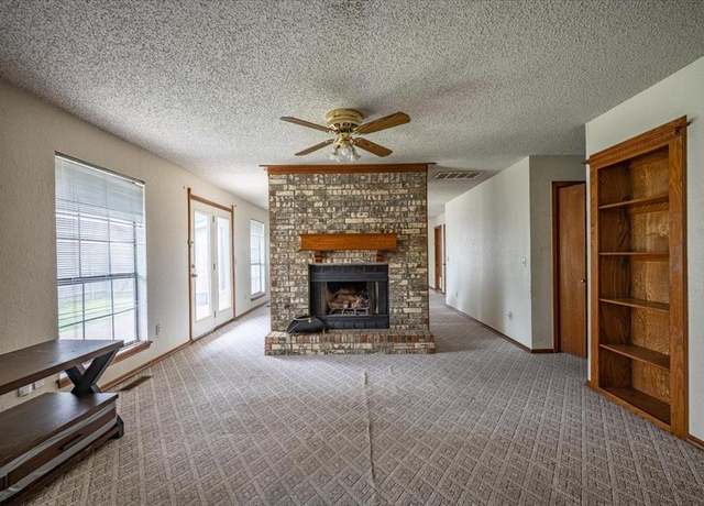 Property at 11020 Davis St, Oklahoma City, OK 73162, 3 beds, 2 baths