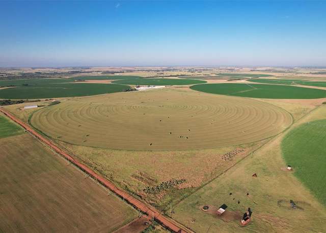 Property at 17275 E 1220 Rd, Erick, OK 73645