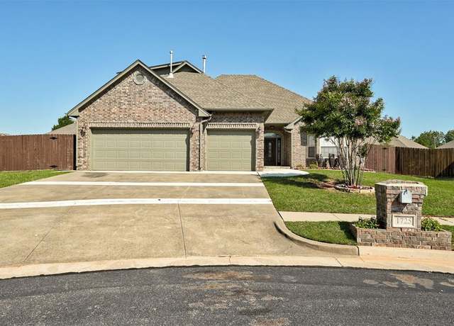 Property at 1725 Harvest Ln, Edmond, OK 73003, 4 beds, 3 baths